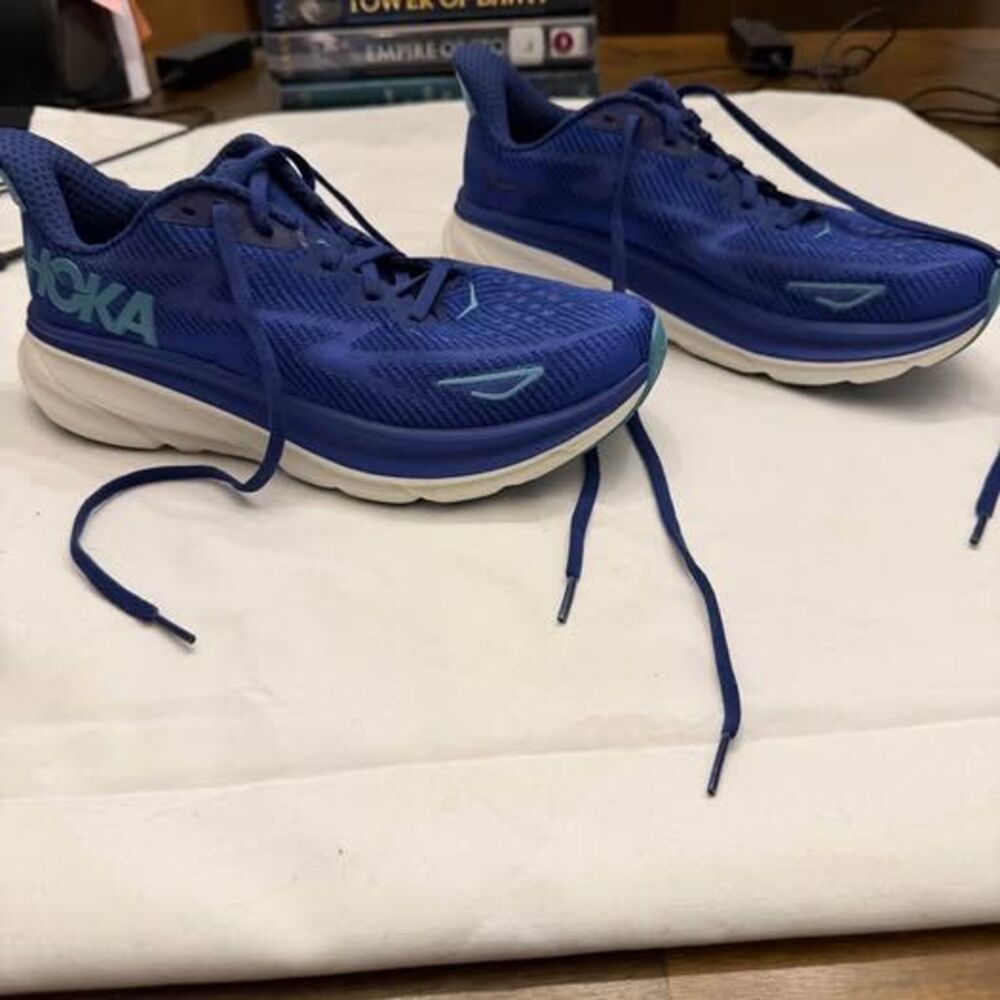 HOKA Clifton 9 Women's Running Shoes | Size 7 | Blue Teal | Lightly Used Excelle - Picture 2 of 7